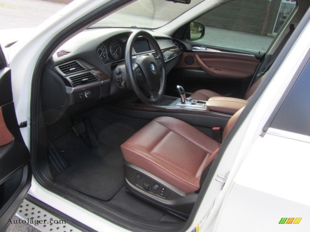 2013 X5 xDrive 35i Premium - Alpine White / Cinnamon Brown photo #17