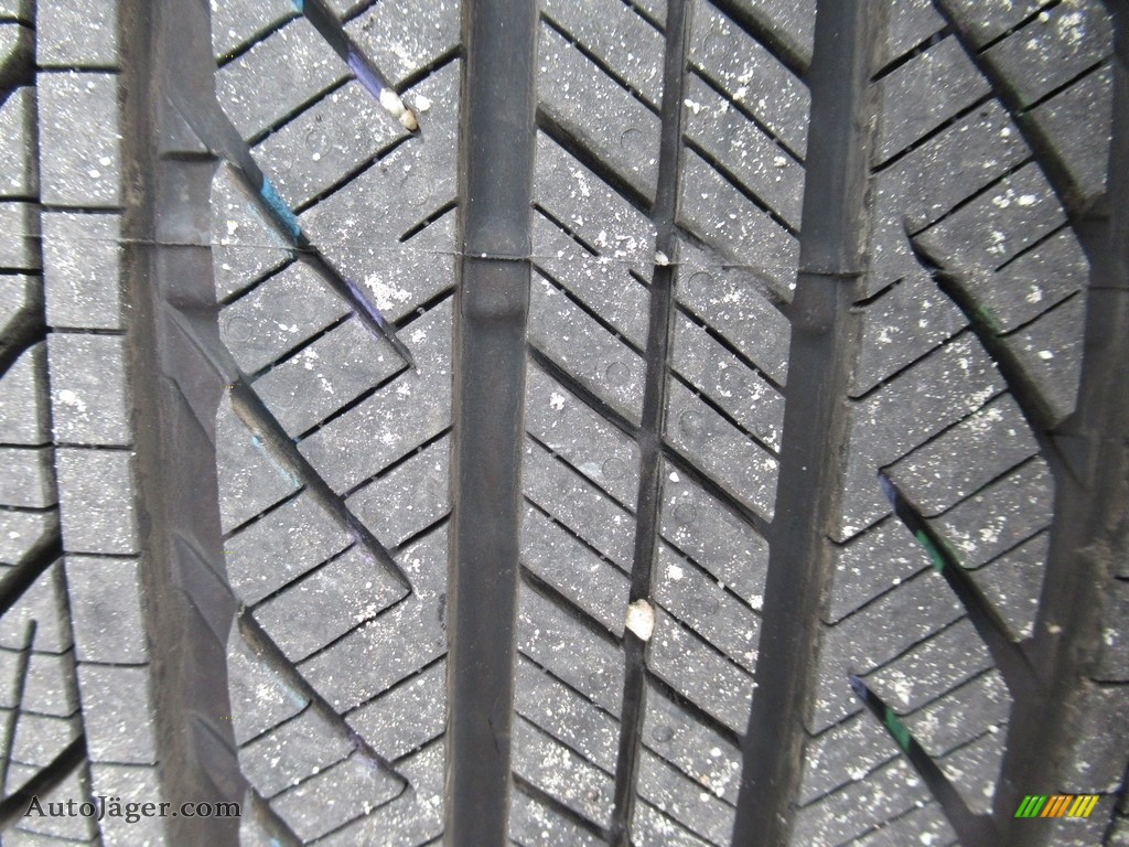 2018 C 300 Sedan - Diamond Silver Metallic / Silk Beige/Black photo #9