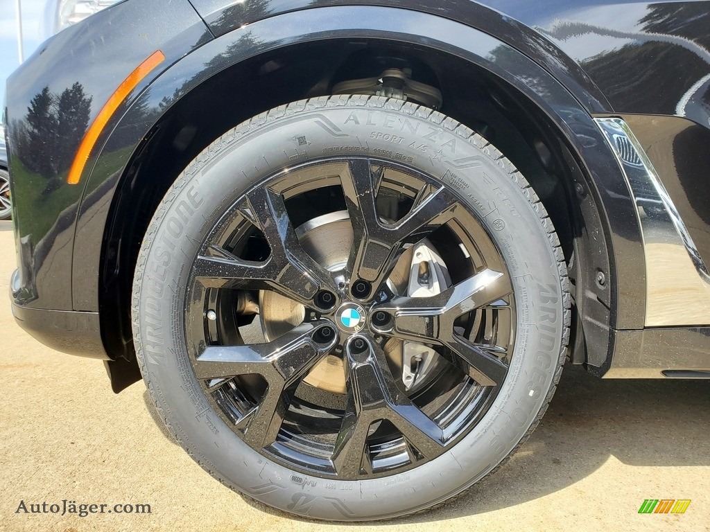 2020 X7 xDrive40i - Black Sapphire Metallic / Black photo #6