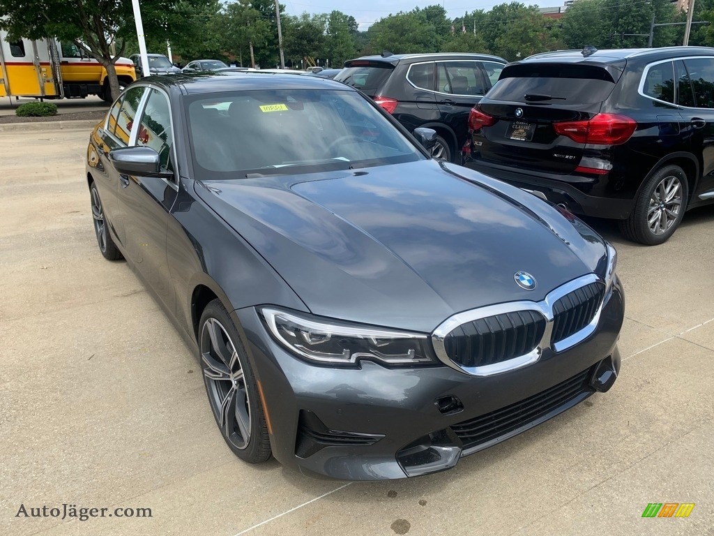 2020 BMW 3 Series 330i xDrive Sedan in Mineral Grey Metallic B37614