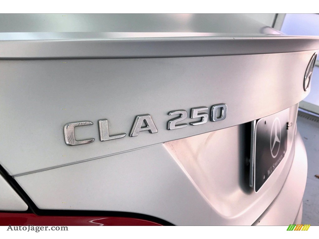 2018 CLA 250 Coupe - Polar Silver Metallic / Black photo #27