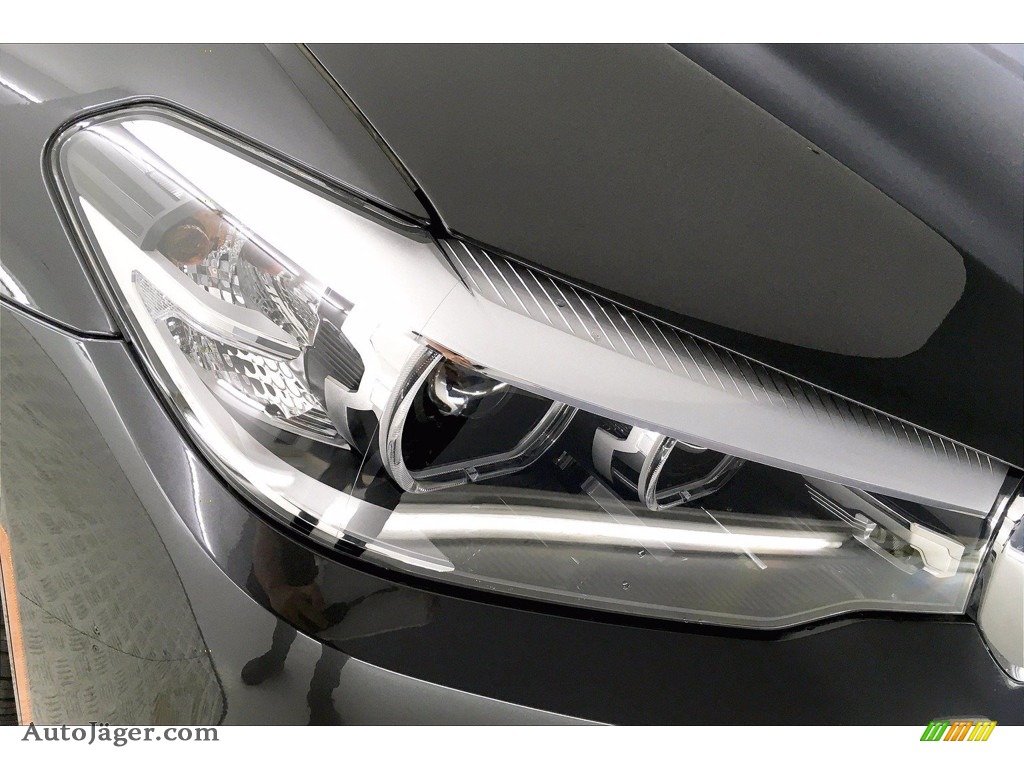 2020 5 Series 530i Sedan - Dark Graphite Metallic / Black photo #14