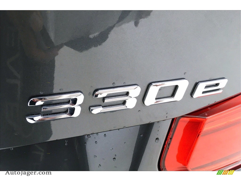 2017 3 Series 330e iPerfomance Sedan - Mineral Grey Metallic / Black photo #7