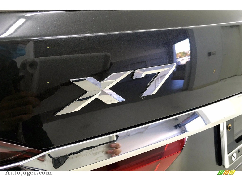 2020 X7 xDrive40i - Dark Graphite Metallic / Black photo #16