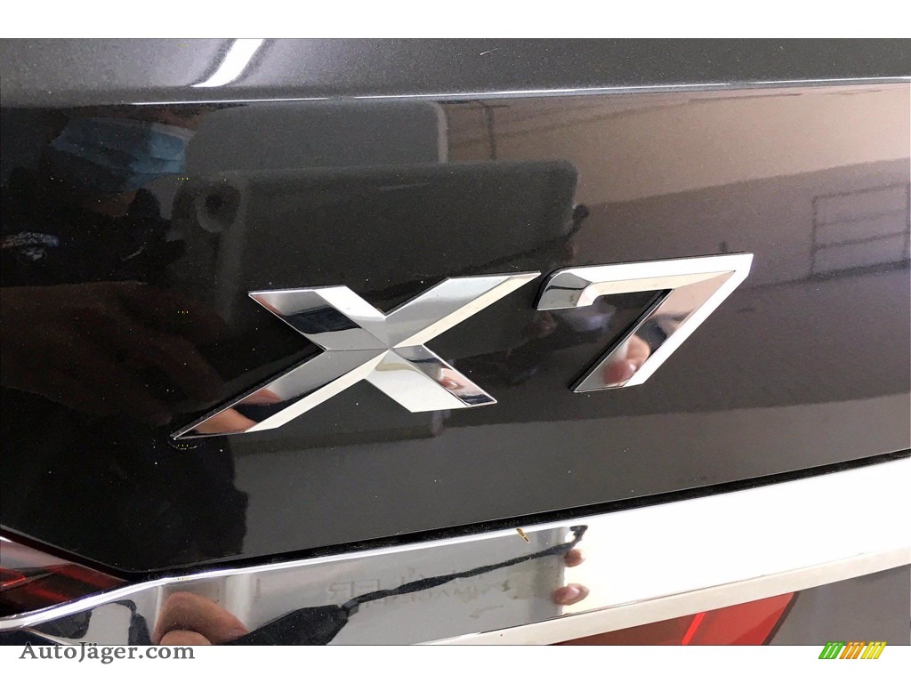 2020 X7 xDrive40i - Dark Graphite Metallic / Black photo #16