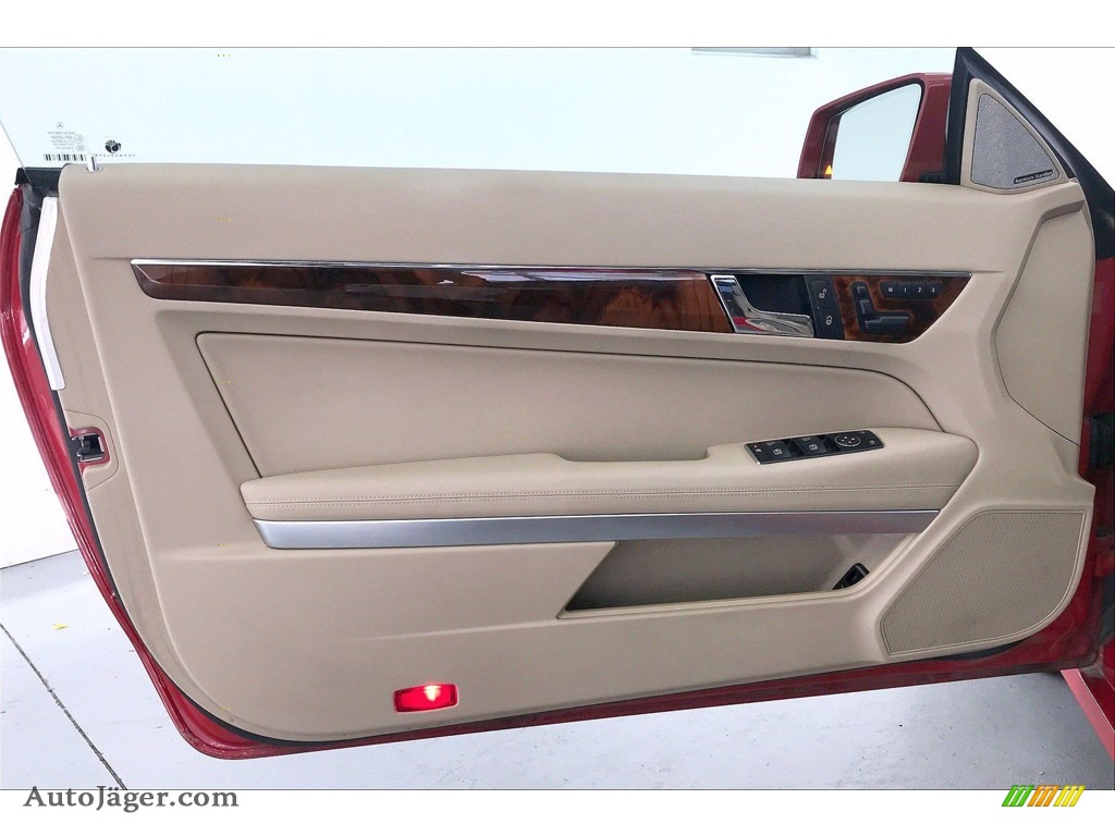 2013 E 350 Coupe - Mars Red / Natural Beige/Black photo #25