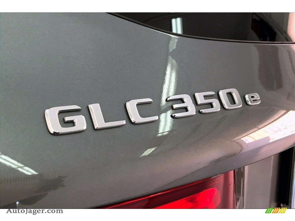 2019 GLC 350e 4Matic - Selenite Grey Metallic / Black photo #27