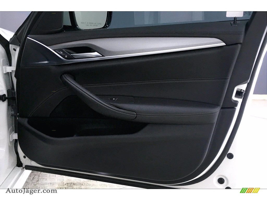 2017 5 Series 540i Sedan - Alpine White / Black photo #24
