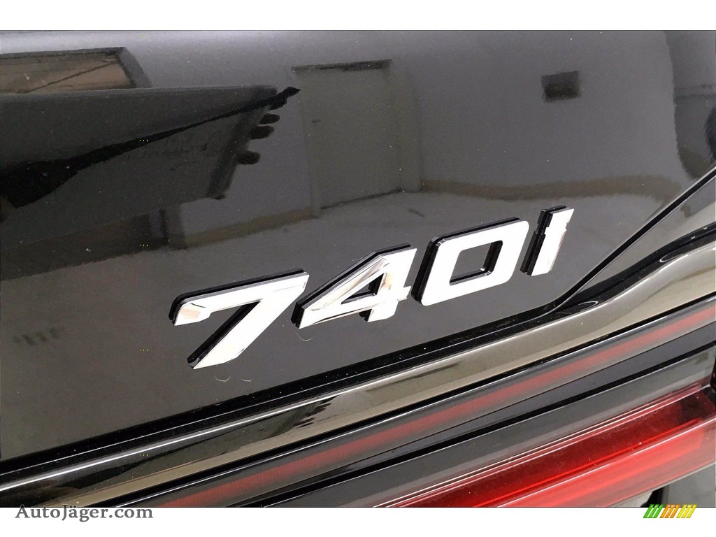 2021 7 Series 740i Sedan - Black Sapphire Metallic / Black photo #16