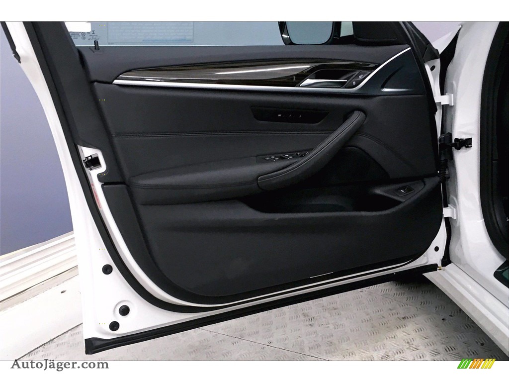 2020 5 Series 530i Sedan - Alpine White / Black photo #23