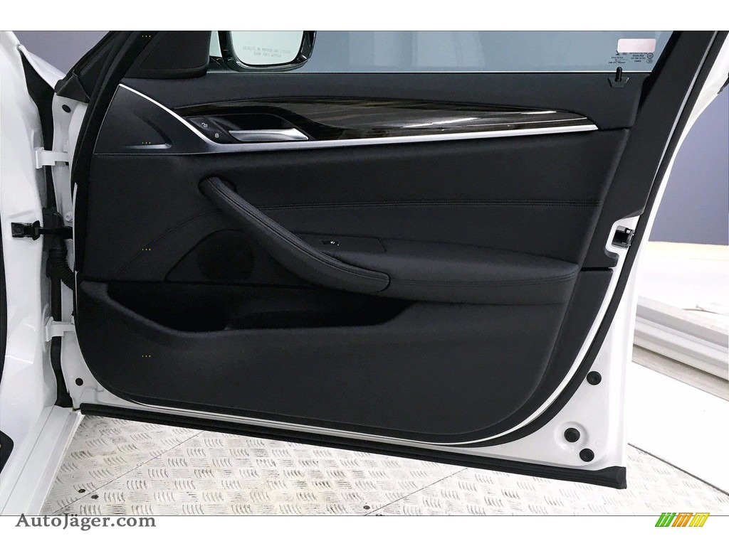 2020 5 Series 530i Sedan - Alpine White / Black photo #24