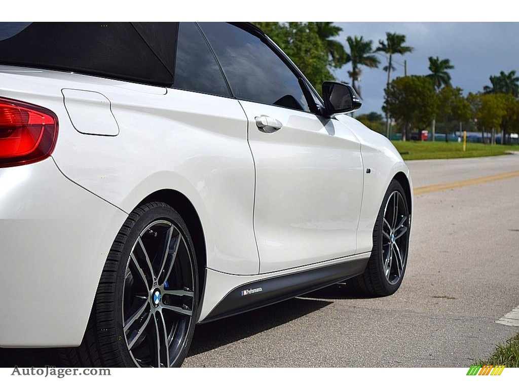 2019 2 Series M240i Convertible - Mineral White Metallic / Coral Red photo #18
