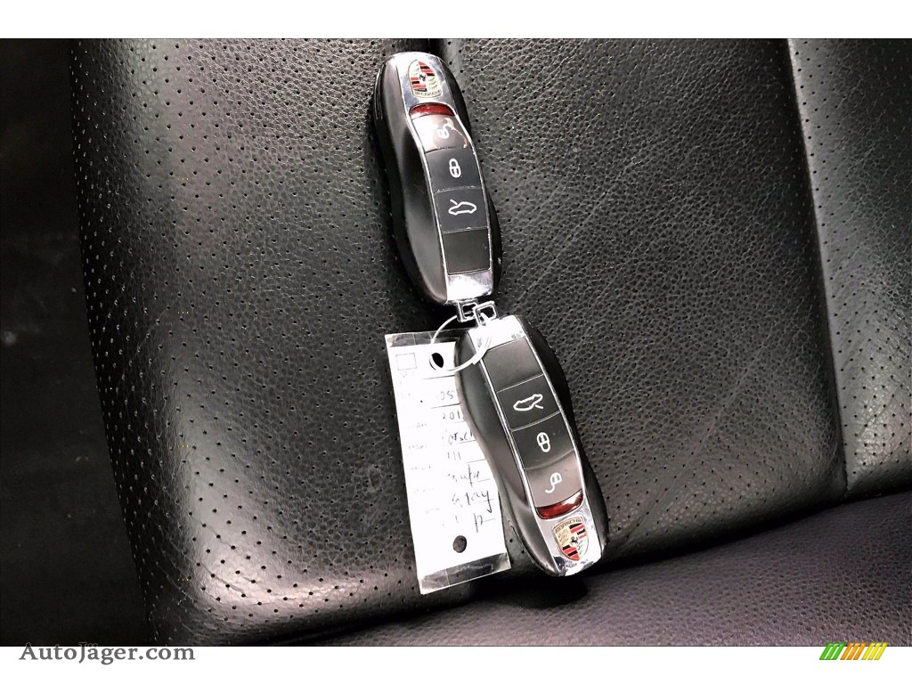 2018 911 Carrera Coupe - GT Silver Metallic / Black photo #11
