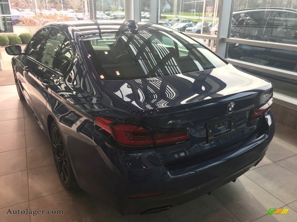 2021 5 Series 530i xDrive Sedan - Phytonic Blue Metallic / Black photo #2