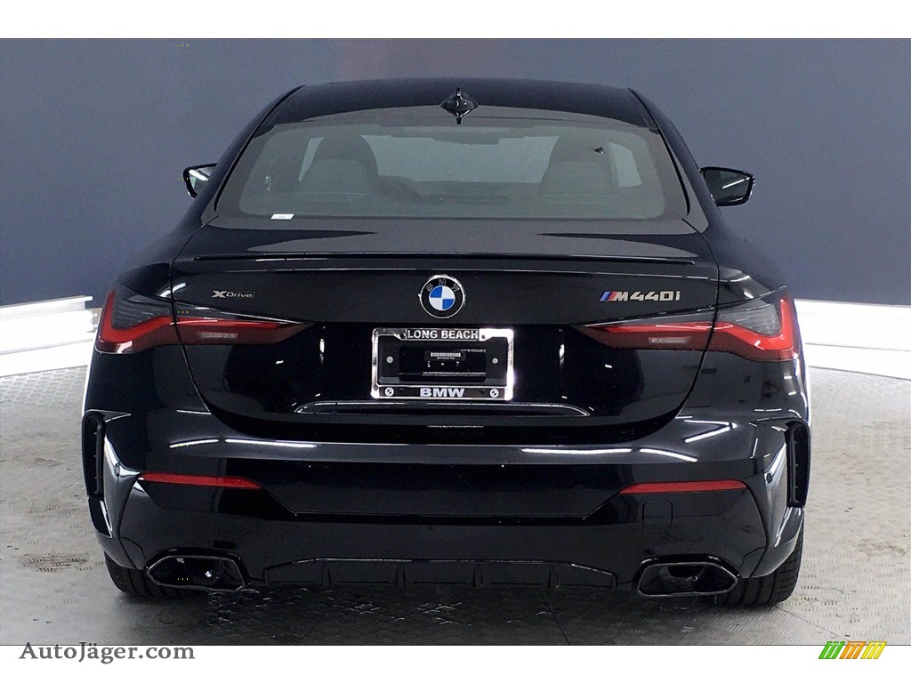 2021 4 Series M440i xDrive Coupe - Black Sapphire Metallic / Black photo #4