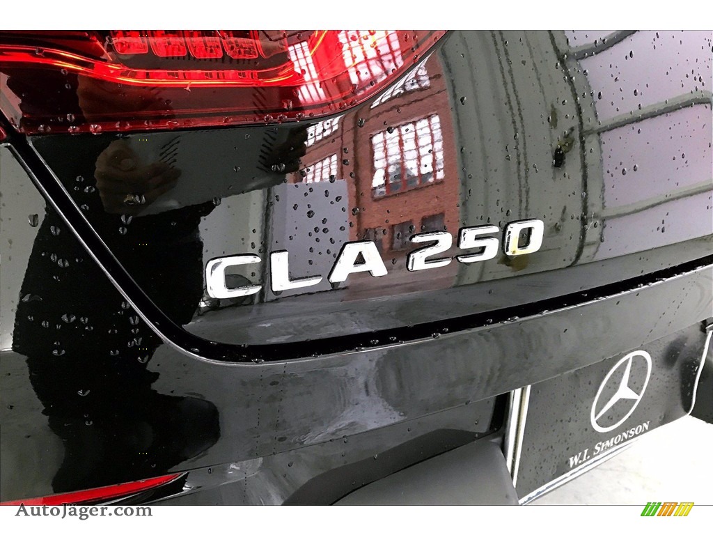 2020 CLA 250 Coupe - Cosmos Black Metallic / Black photo #31