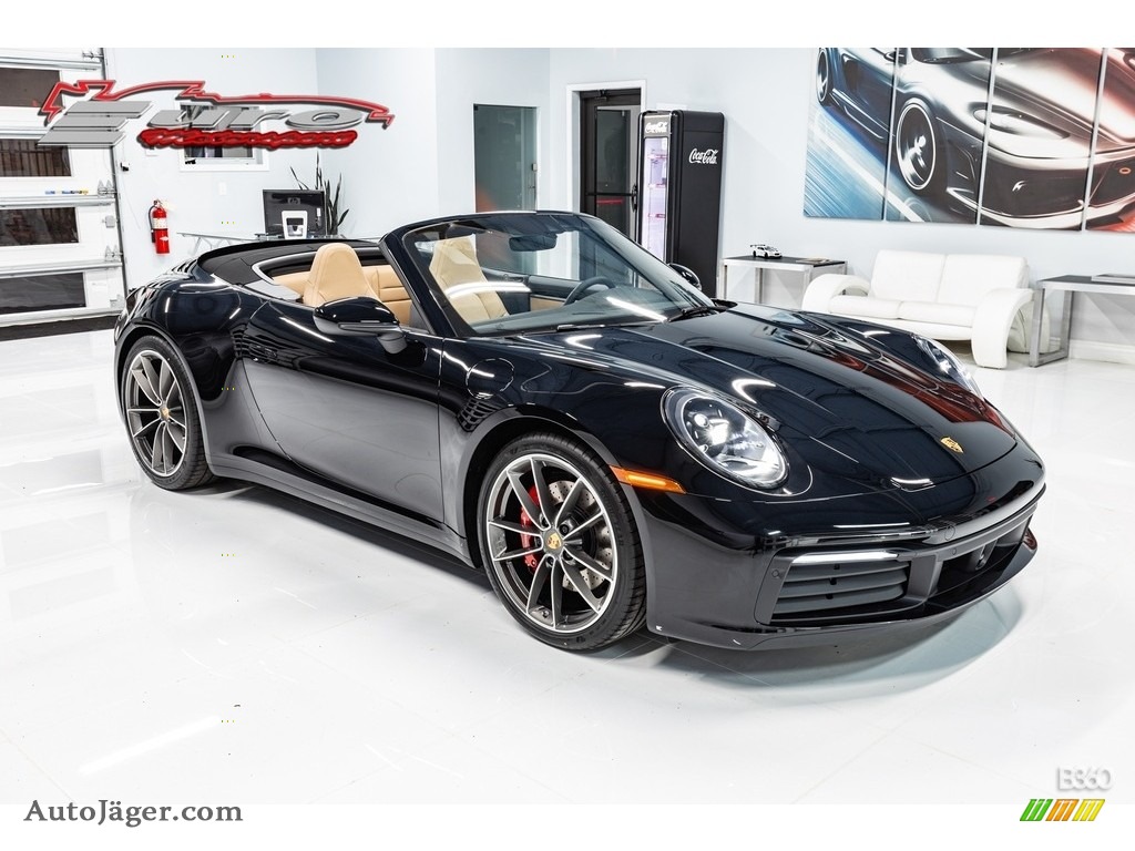 Black / Black/Mojave Beige Porsche 911 Carrera S