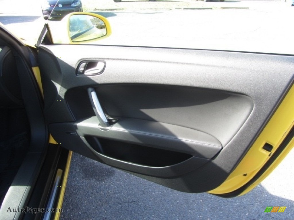2009 TT 2.0T Coupe - Imola Yellow / Black photo #23