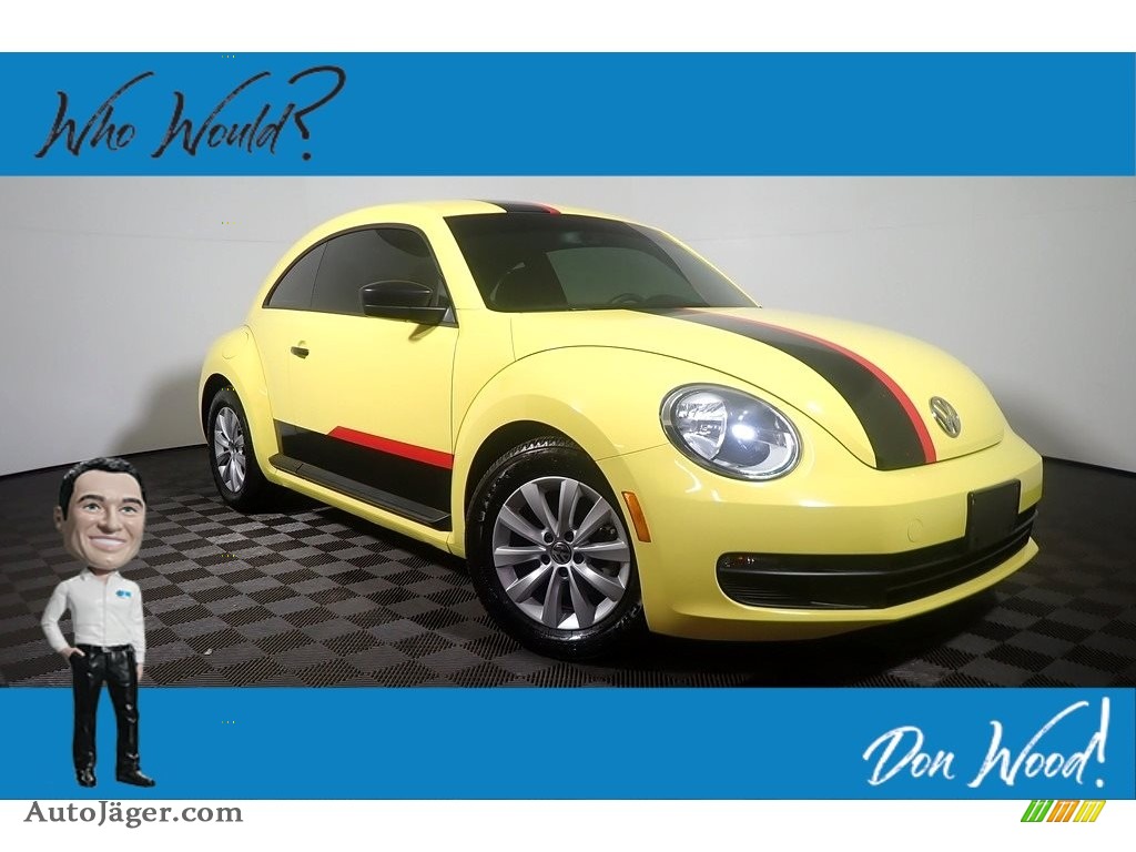 Yellow Rush / Titan Black Volkswagen Beetle 1.8T Classic