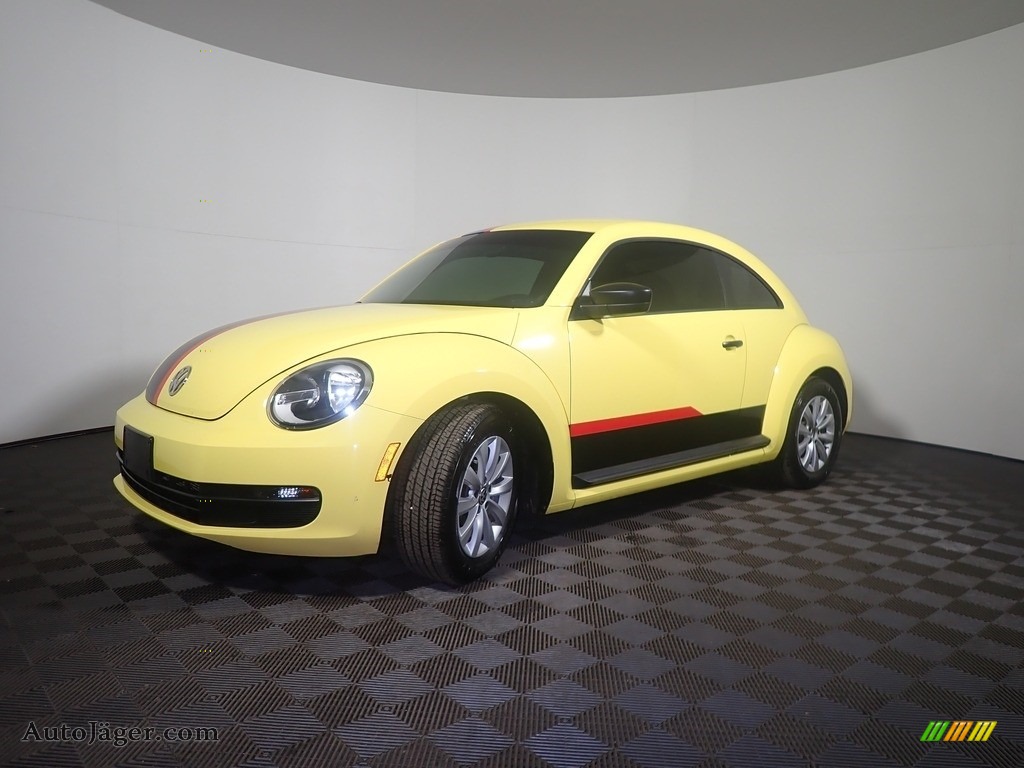 2015 Beetle 1.8T Classic - Yellow Rush / Titan Black photo #9