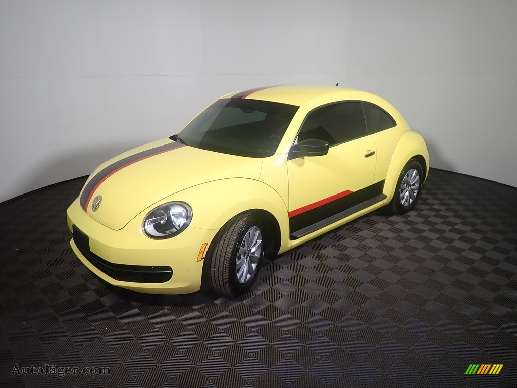 2015 Beetle 1.8T Classic - Yellow Rush / Titan Black photo #10
