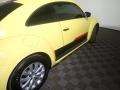 Volkswagen Beetle 1.8T Classic Yellow Rush photo #20