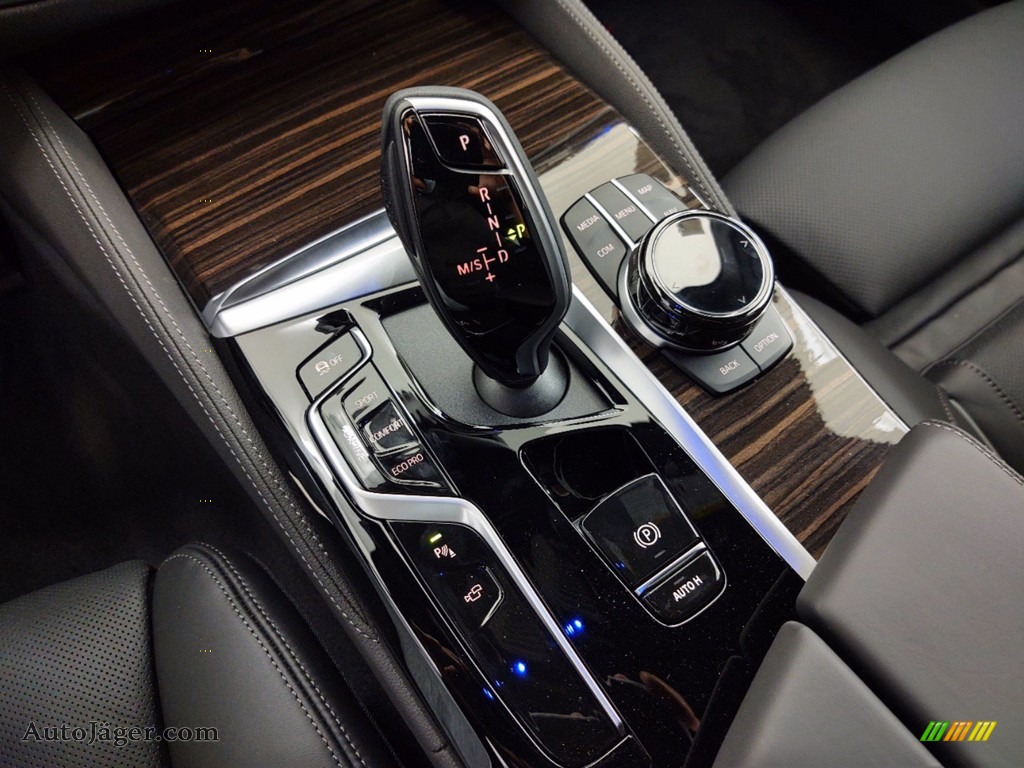 2021 5 Series M550i xDrive Sedan - Carbon Black Metallic / Black photo #22