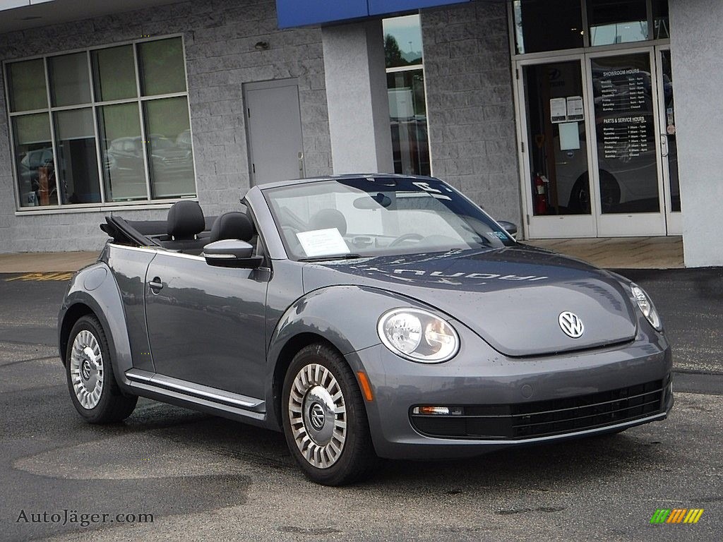Platinum Gray Metallic / Titan Black Volkswagen Beetle 2.5L Convertible
