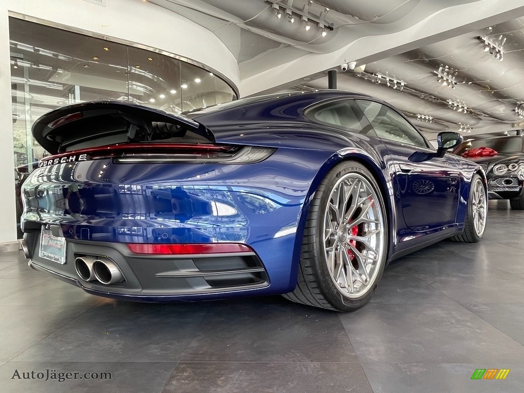 2020 911 Carrera S - Gentian Blue Metallic / Slate Gray/Chalk photo #25