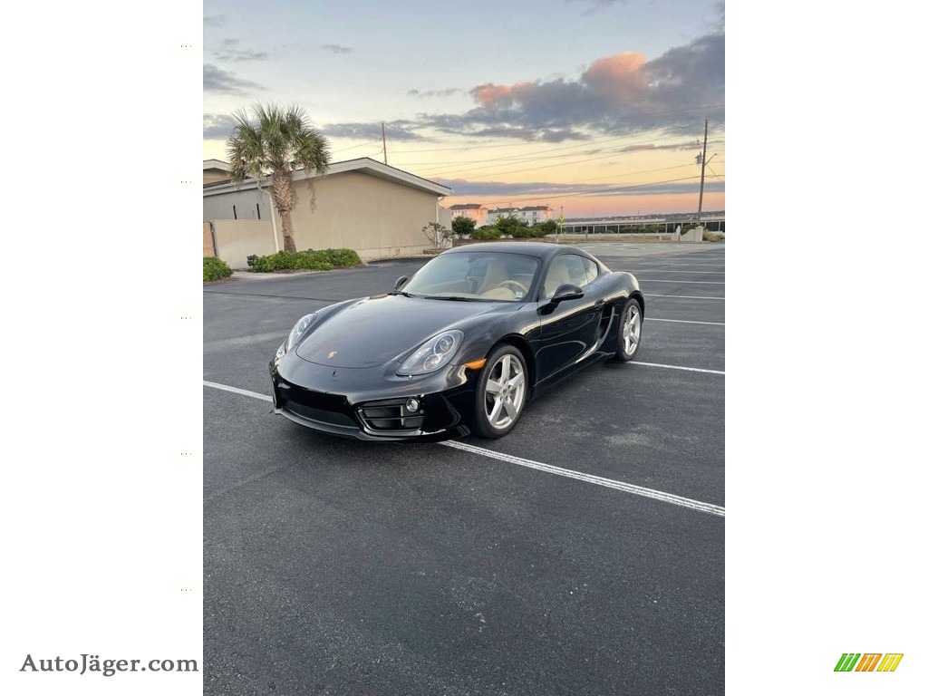 Black / Luxor Beige Porsche Cayman 