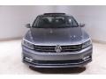 Volkswagen Passat SE Platinum Gray Metallic photo #2