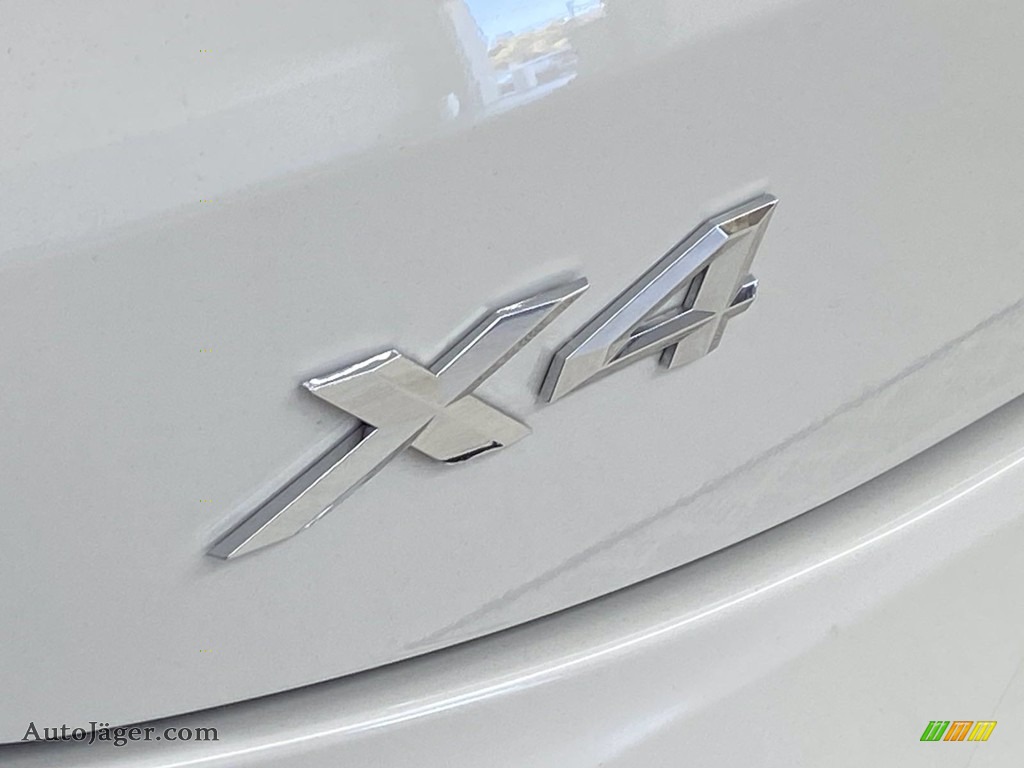 2021 X4 xDrive30i - Alpine White / Tacora Red photo #10