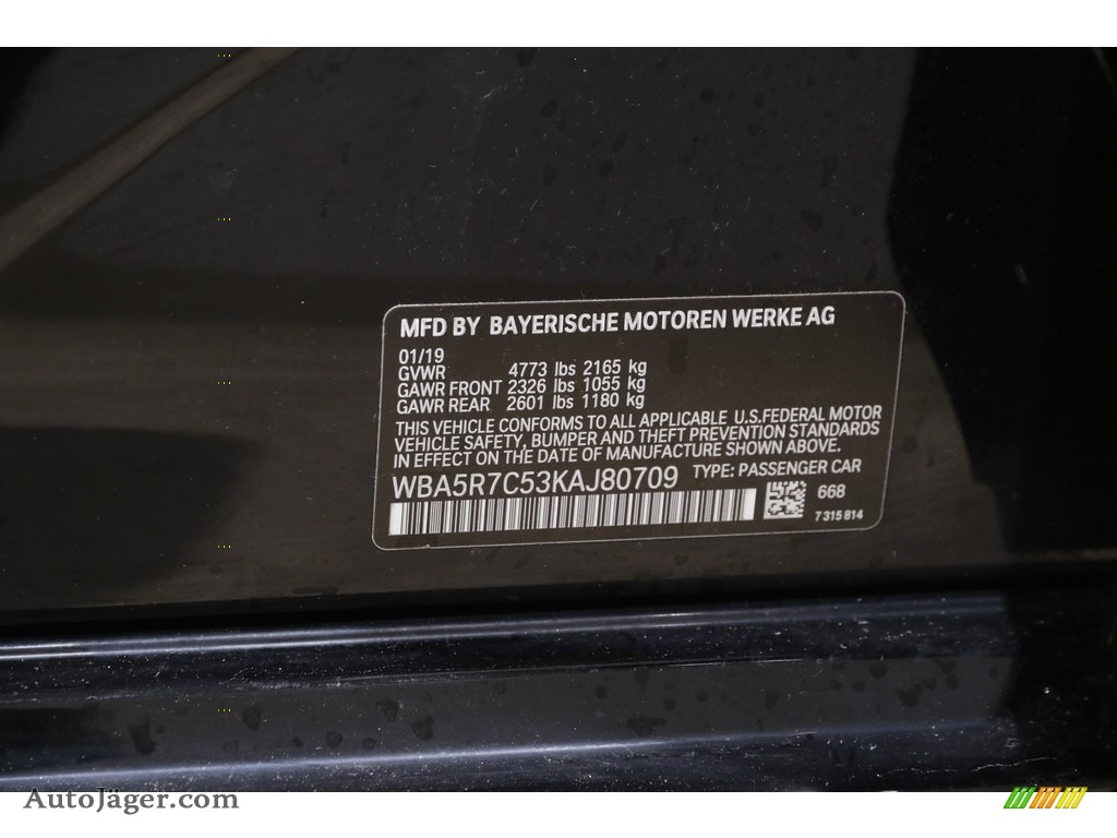 2019 3 Series 330i xDrive Sedan - Jet Black / Black photo #22