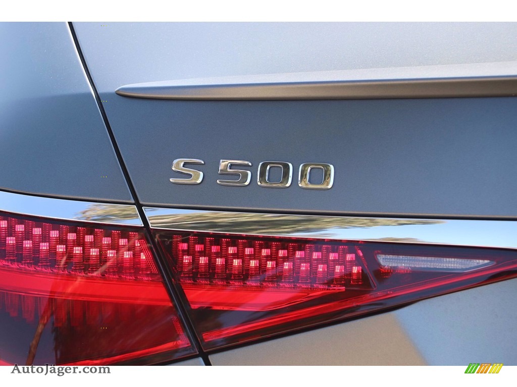 2022 S 500 4Matic Sedan - Selenite Gray Magno (Matte) / Black photo #8