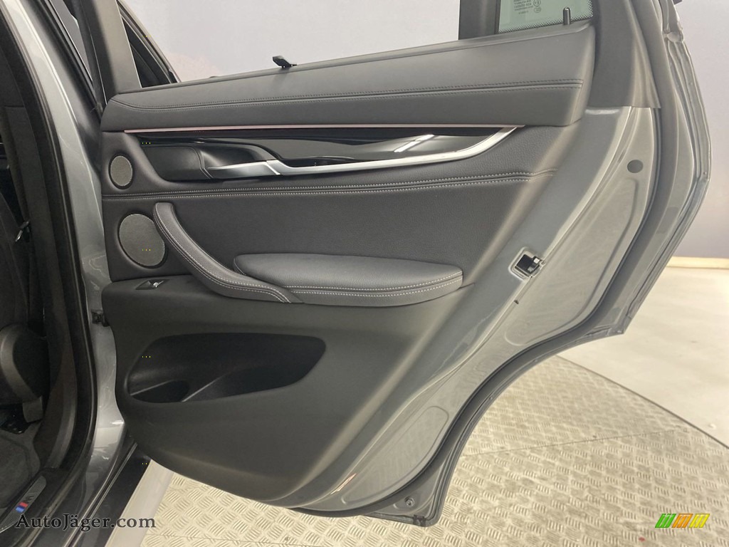 2019 X6 xDrive50i - Space Gray Metallic / Black photo #34