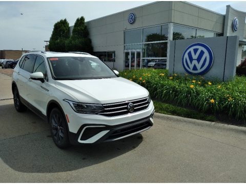 Pure White 2022 Volkswagen Tiguan SE 4Motion