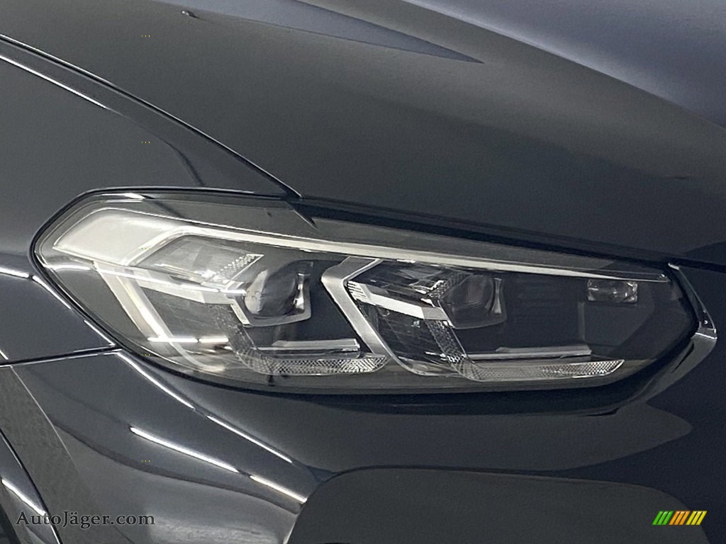 2022 X4 xDrive30i - Carbon Black Metallic / Tacora Red photo #4