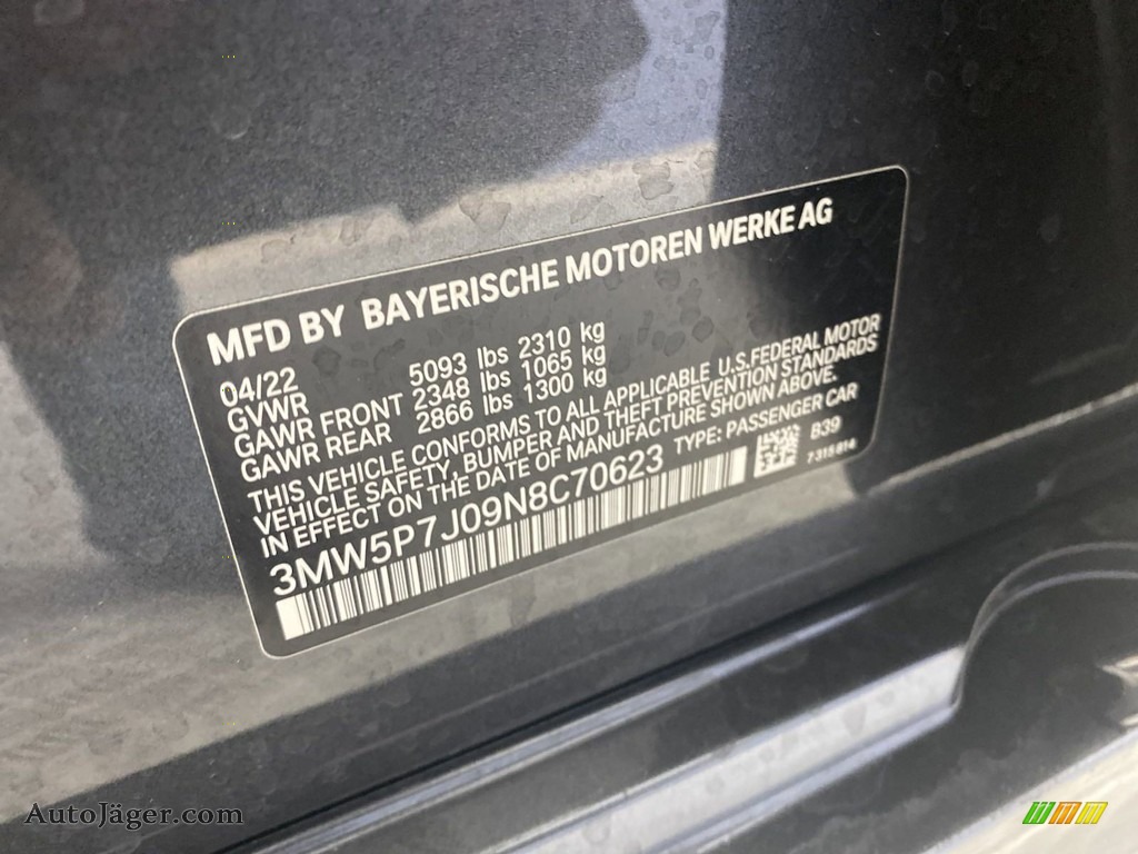 2022 3 Series 330e Sedan - Mineral Grey Metallic / Tacora Red photo #26