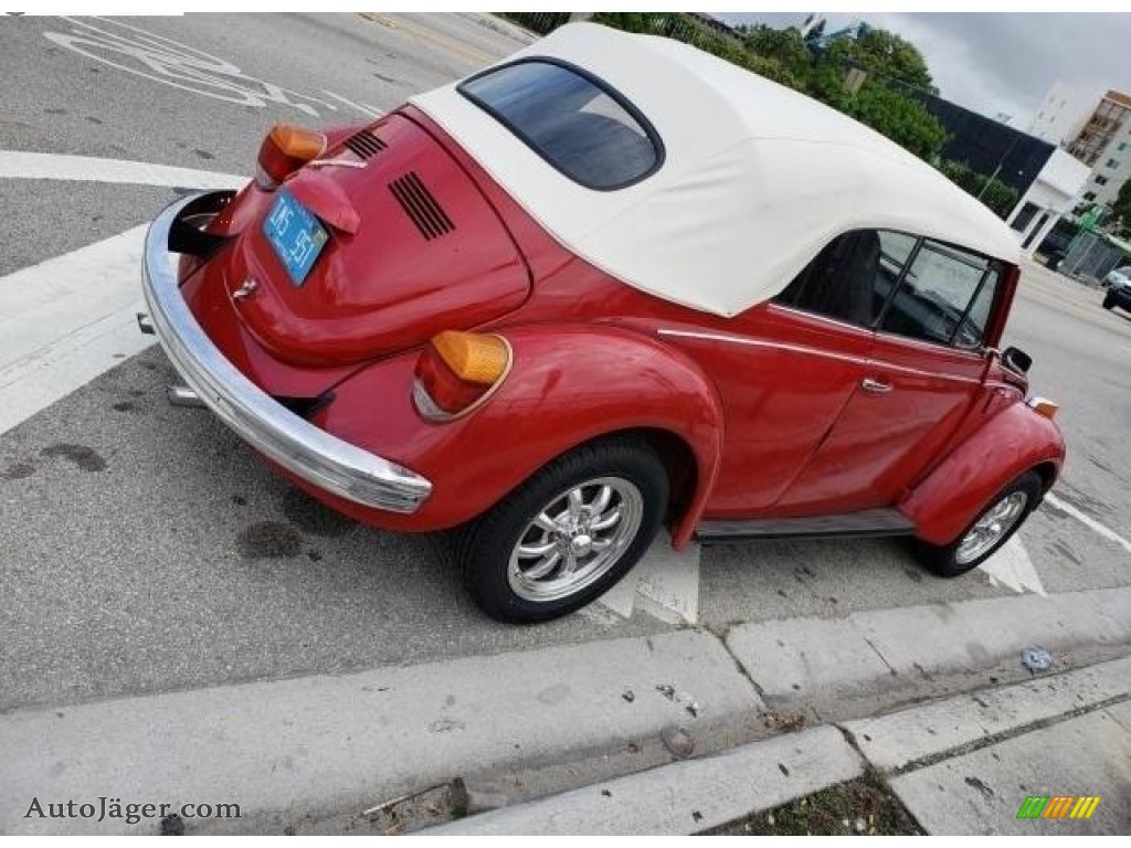 Kasan Red / Black Volkswagen Beetle Covertible