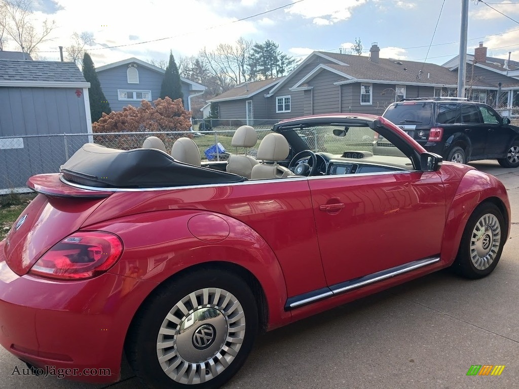 2013 Beetle Turbo Convertible 60s Edition - Tornado Red / Beige photo #10