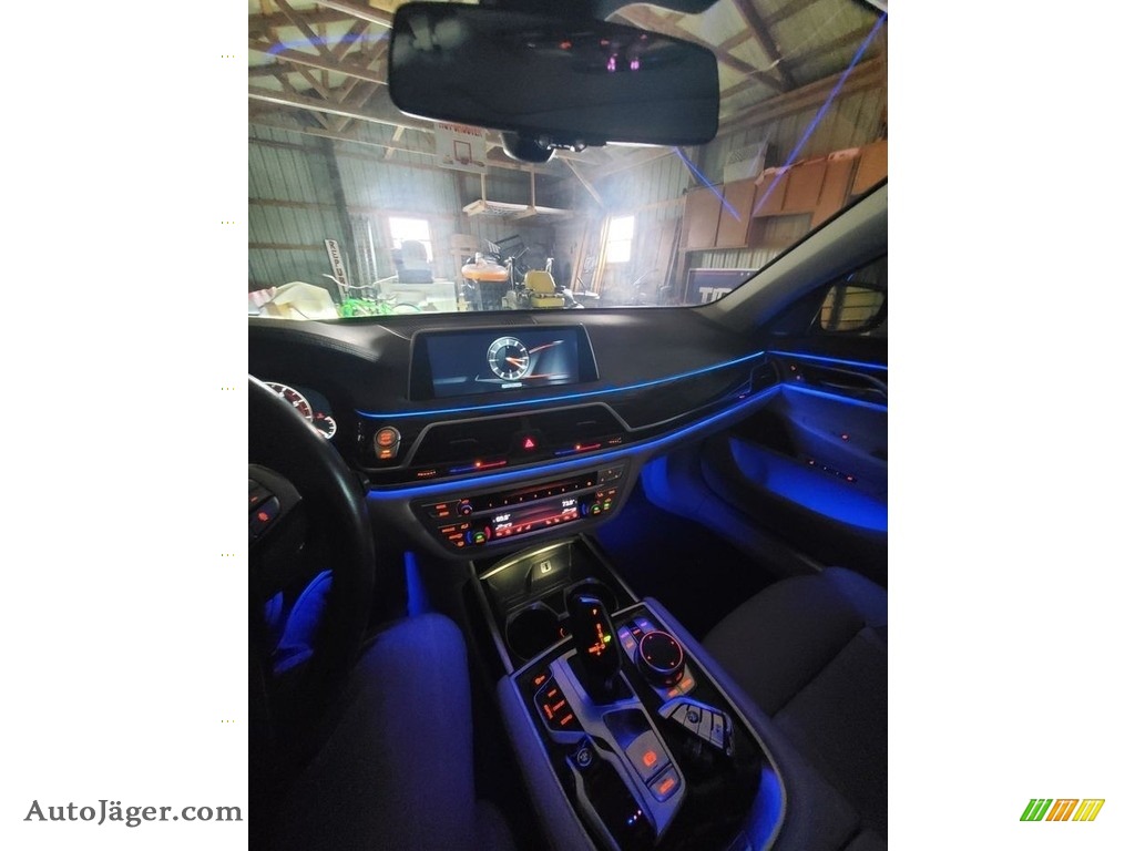 2016 7 Series 750i xDrive Sedan - Imperial Blue Metallic / Canberra Beige photo #2