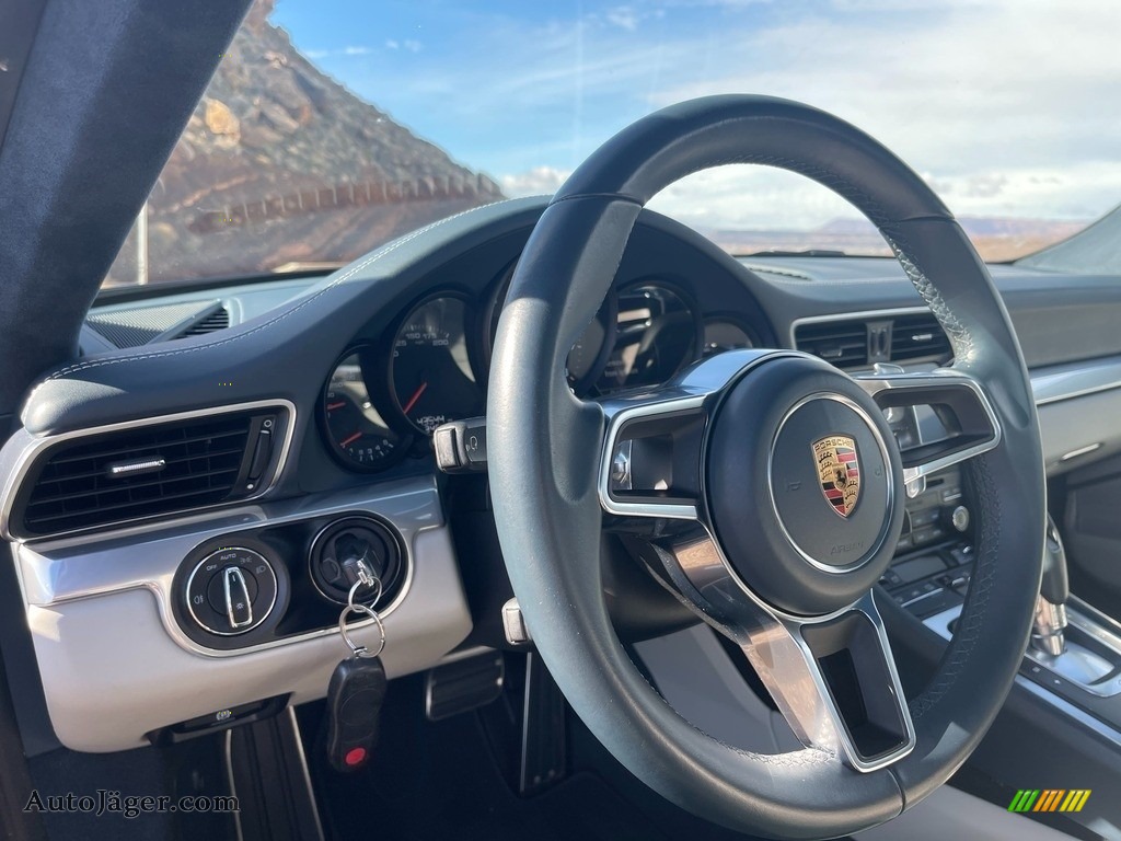 2018 911 Carrera Coupe - Black / Black/Luxor Beige photo #6