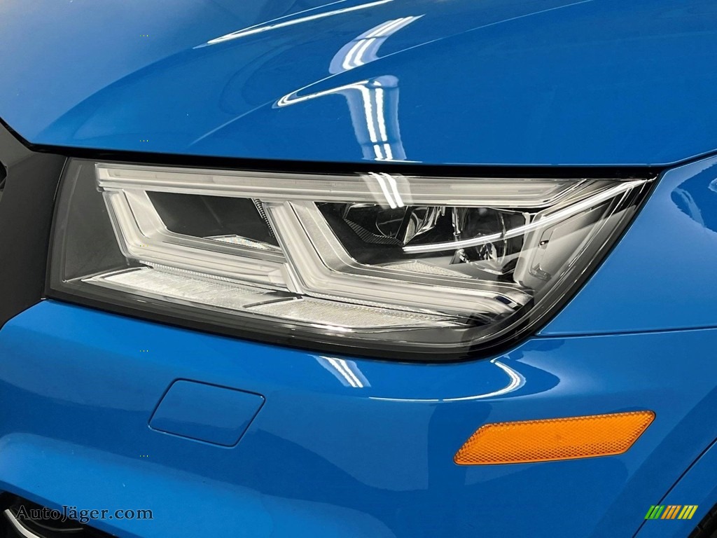 2020 Q5 e Premium Plus quattro Hybrid - Turbo Blue / Rock Gray photo #10