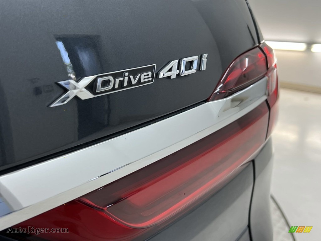 2022 X7 xDrive40i - Arctic Gray Metallic / Black photo #15