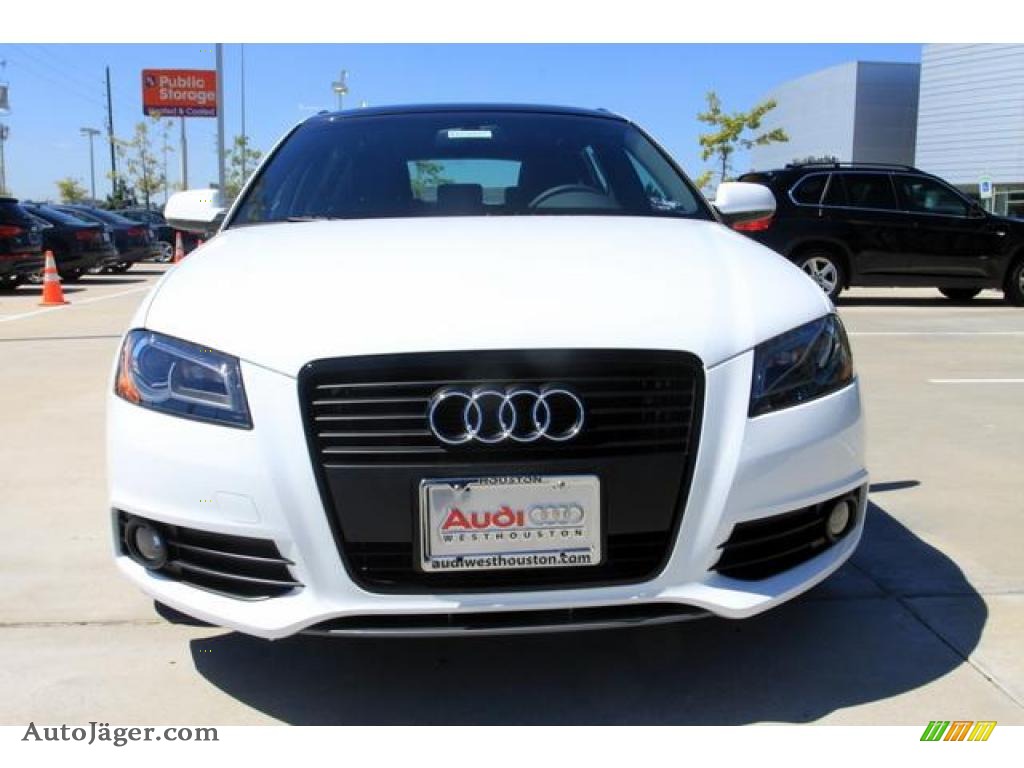 2011 Audi A3 2.0 TFSI in Ibis White photo #2 - 036697 | Auto Jäger ...