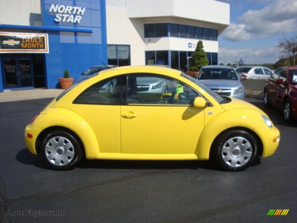 2002 New Beetle GL Coupe - Double Yellow / Black/Grey photo #2