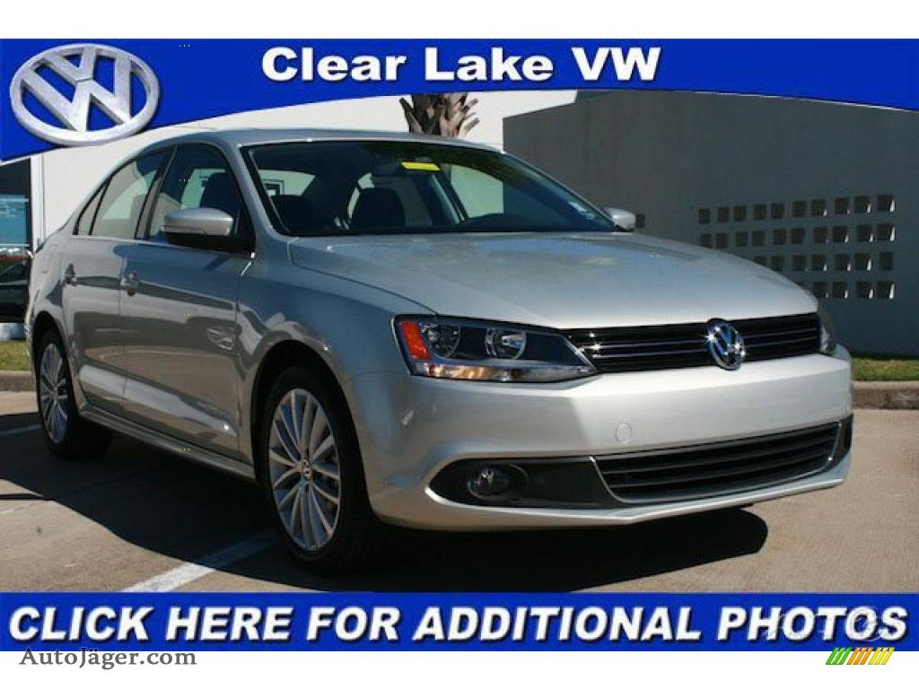 2011 Volkswagen Jetta SEL Sedan in White Gold Metallic 013585 Auto