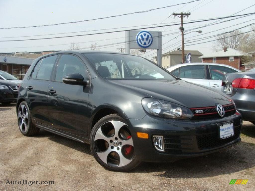 2012 Volkswagen GTI Photo Gallery-s-4