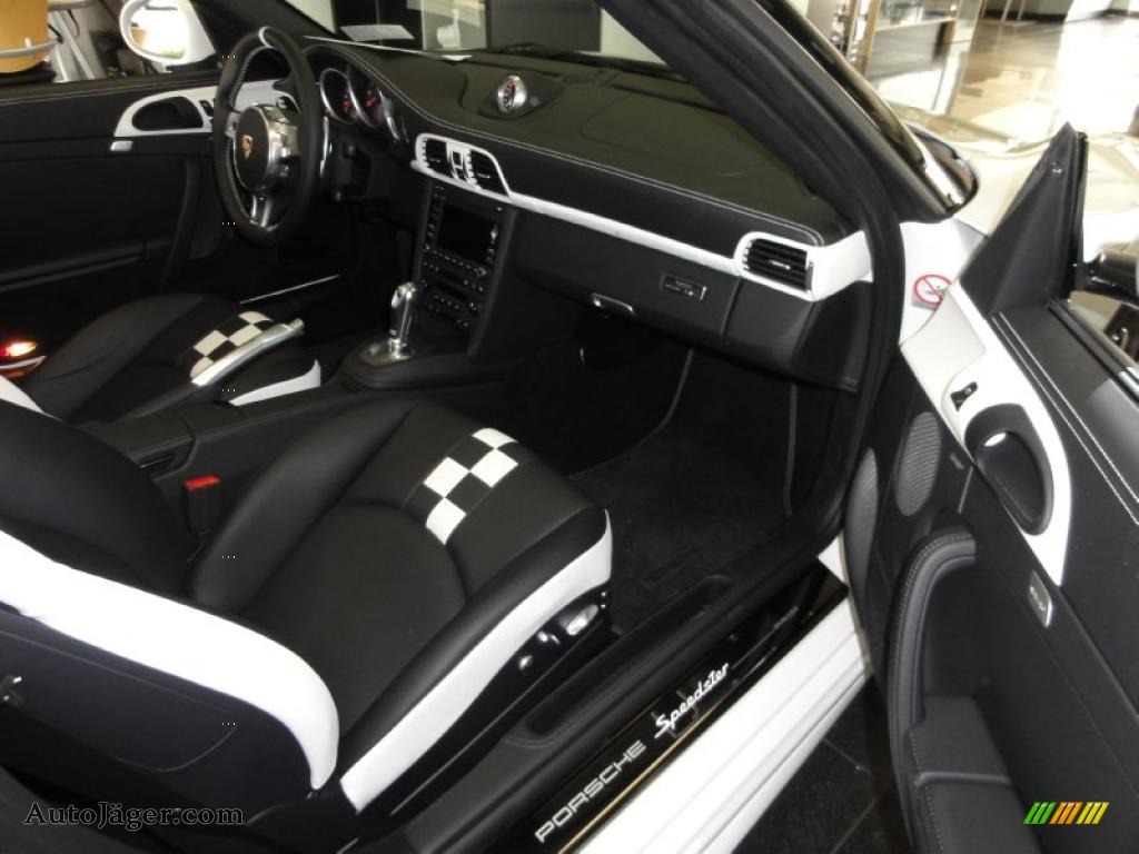 2011 911 Speedster - Carrara White / Black/Speedster Details photo #16
