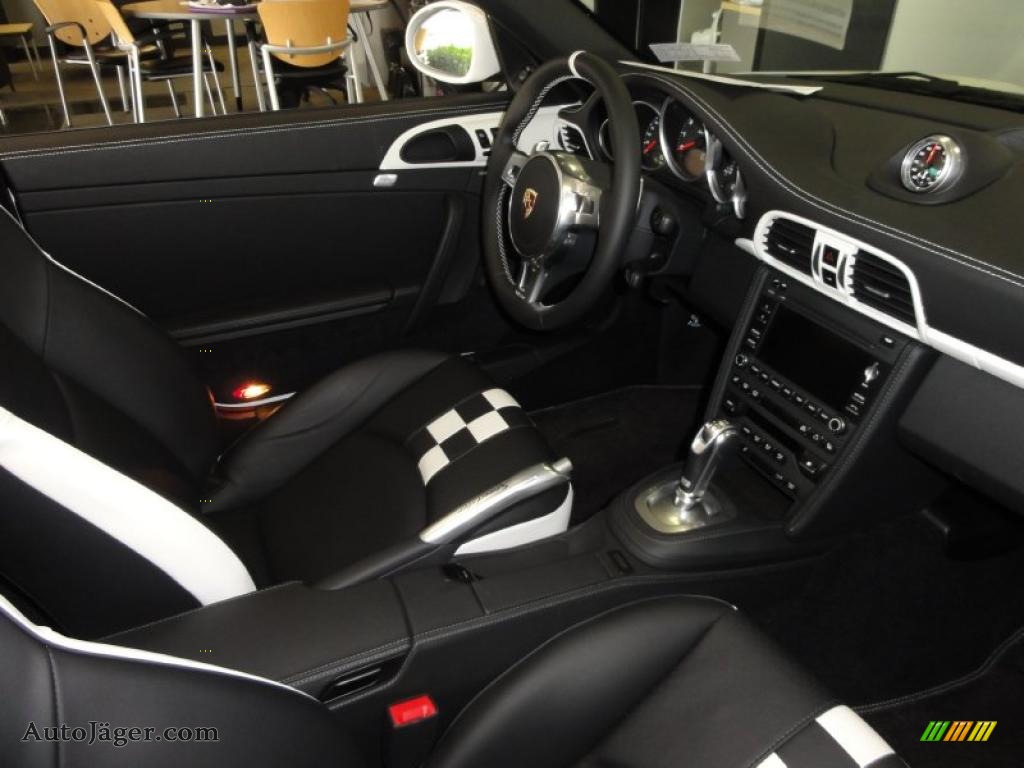 2011 911 Speedster - Carrara White / Black/Speedster Details photo #17